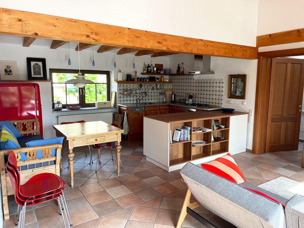 wohnzimmer 1024x768 - Home